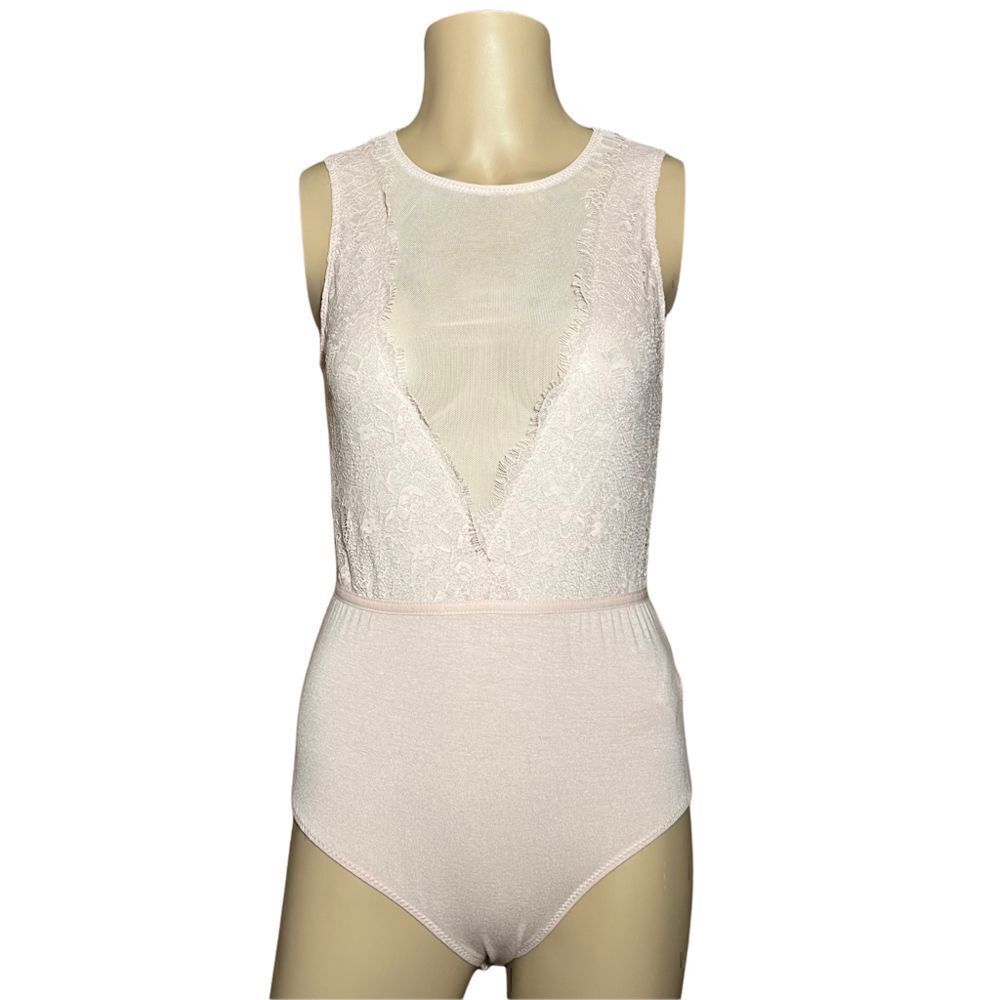 NWOT Tahari lace bodysuit 